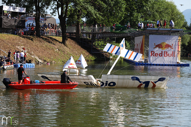 2. Red Bull Flugtag na Špici (16. 6. 2012, Ljubljana)