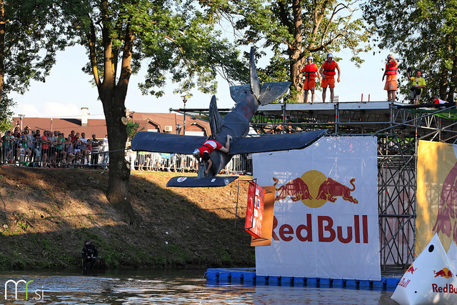 2. Red Bull Flugtag na Špici (16. 6. 2012, Ljubljana)