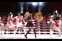 Madonna in njen nastop na Super Bowlu / vir: YouTube - thumbnail